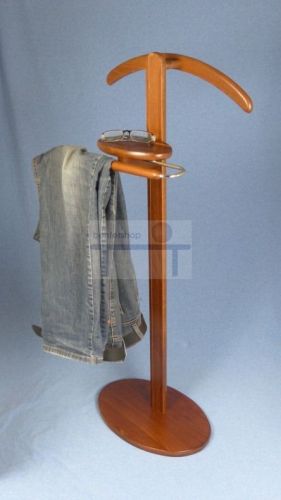 Kleiderständer aus Buche-nußbaumfarbig mit Kleiderbügel, Hosenhalter und Ablageschale