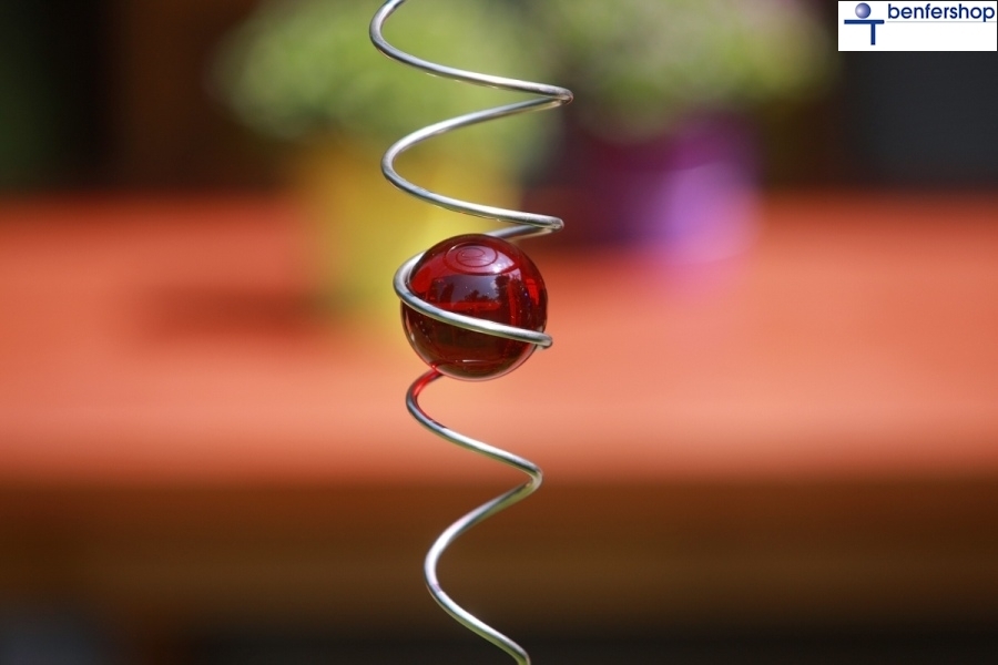 Die Kugelspirale als Gartenwindspiel- wetterfest
