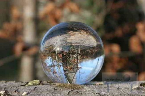 Lensball-Vollglaskugel Waldaufnahme