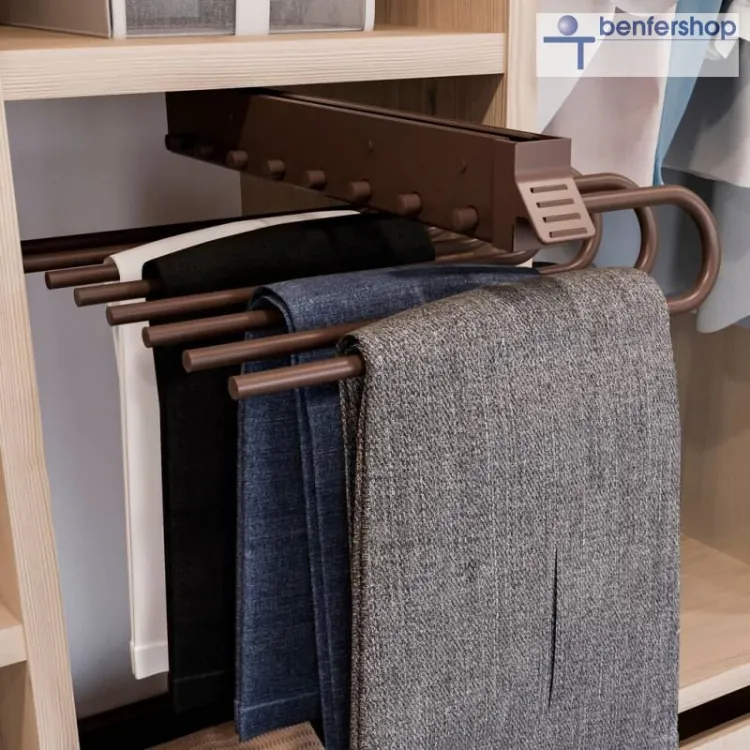 Hosenauszug für einen Kleiderschrank, Oberfläche mokka.