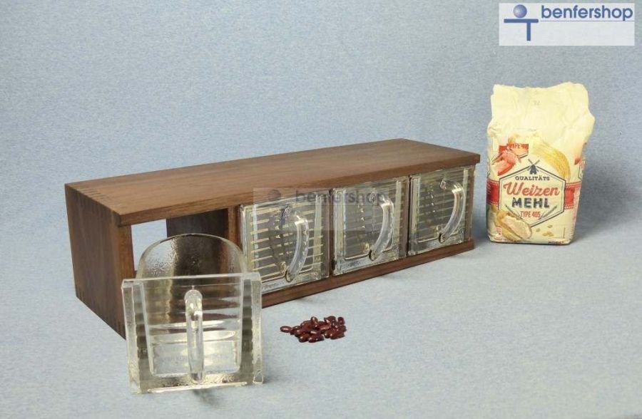 Vorratsschüttenregals, inkl. vier Küchenschütten aus Mattglas